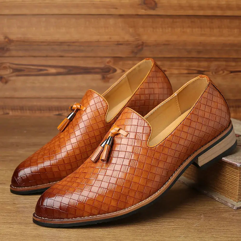 Men's Vintage Patterned Vegan Leather Loafers