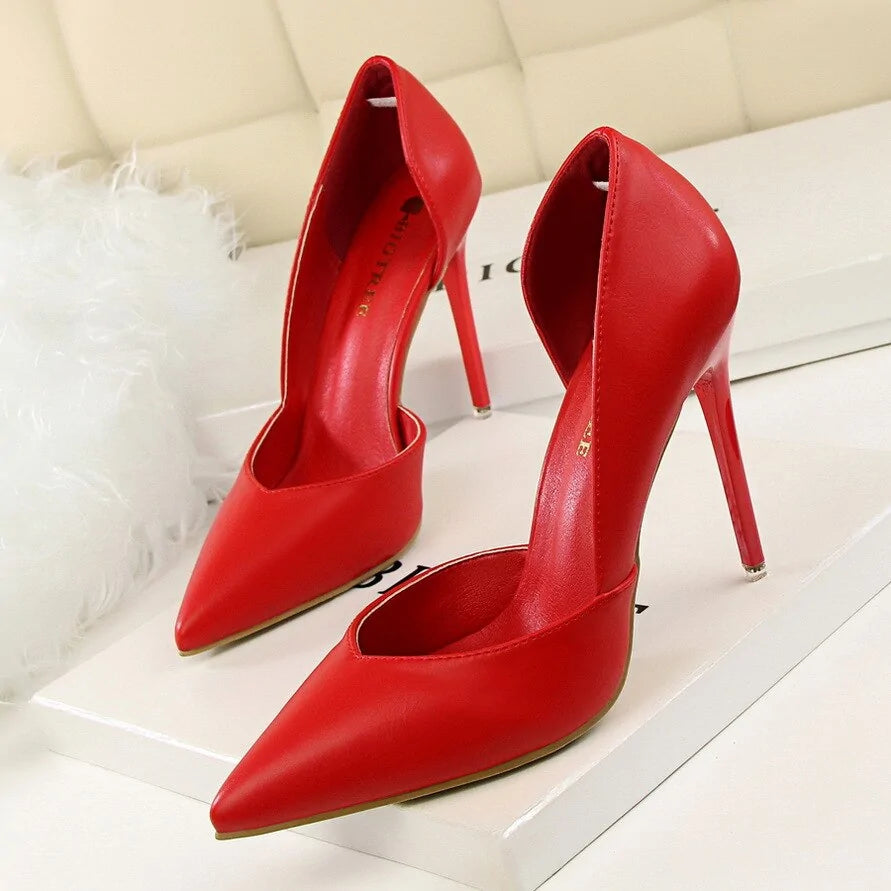 Pointed Shallow Mouth Wedding Shoes