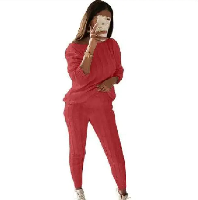 Sleek Women's Seamless Workout Suit Set