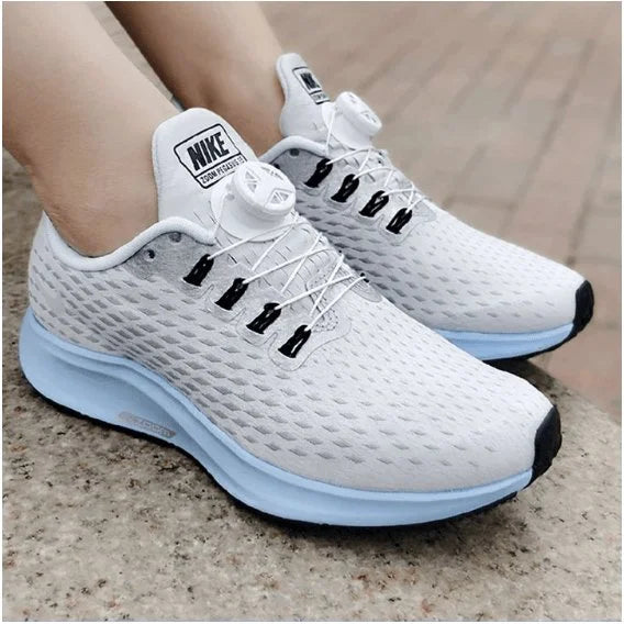 Revolve Rotating Shoe Lace Fastener