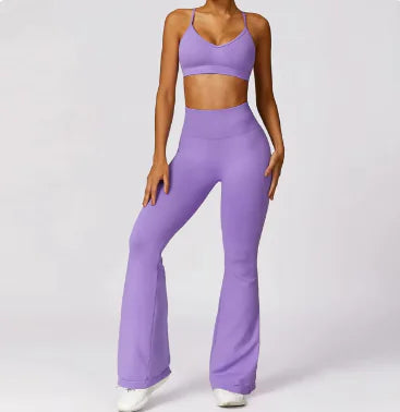 Sleek Women's Seamless Workout Suit Set