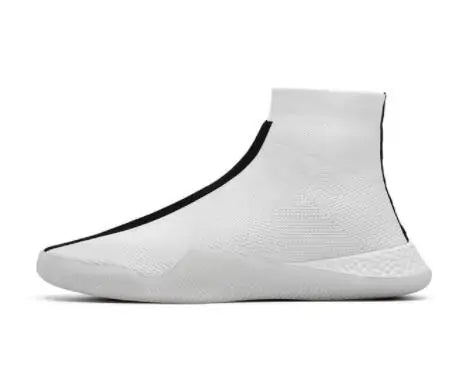 Elasticized Air Mash Footwear