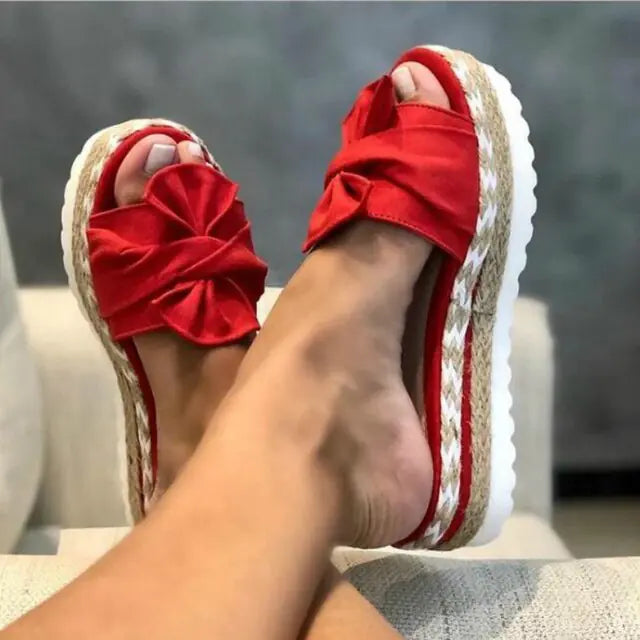 Ladies Slip-On Fashion Slippers for Beach and Summer