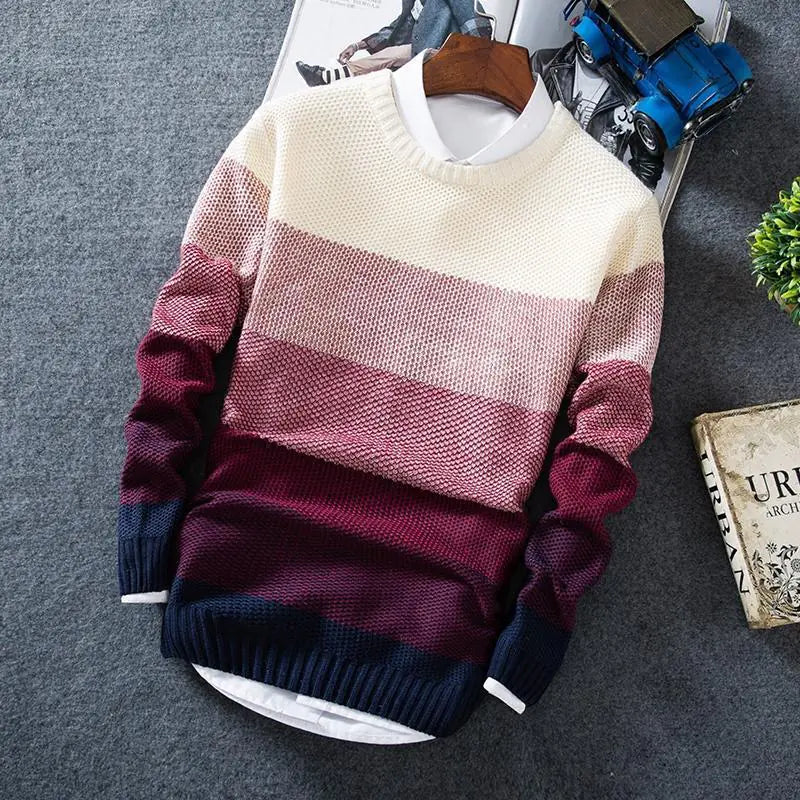 Fashionable knit sweater