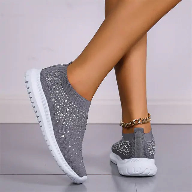 Women’s casual sneakers