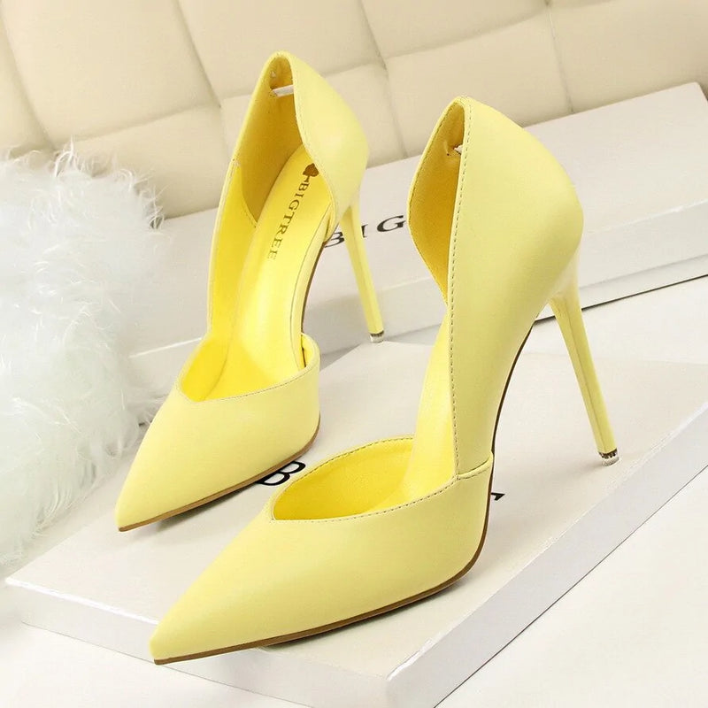 Women’s Elegant Pointed Wedding Shoes for Brides
