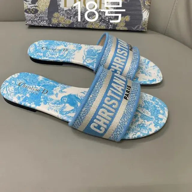 Designer Flat Slippers