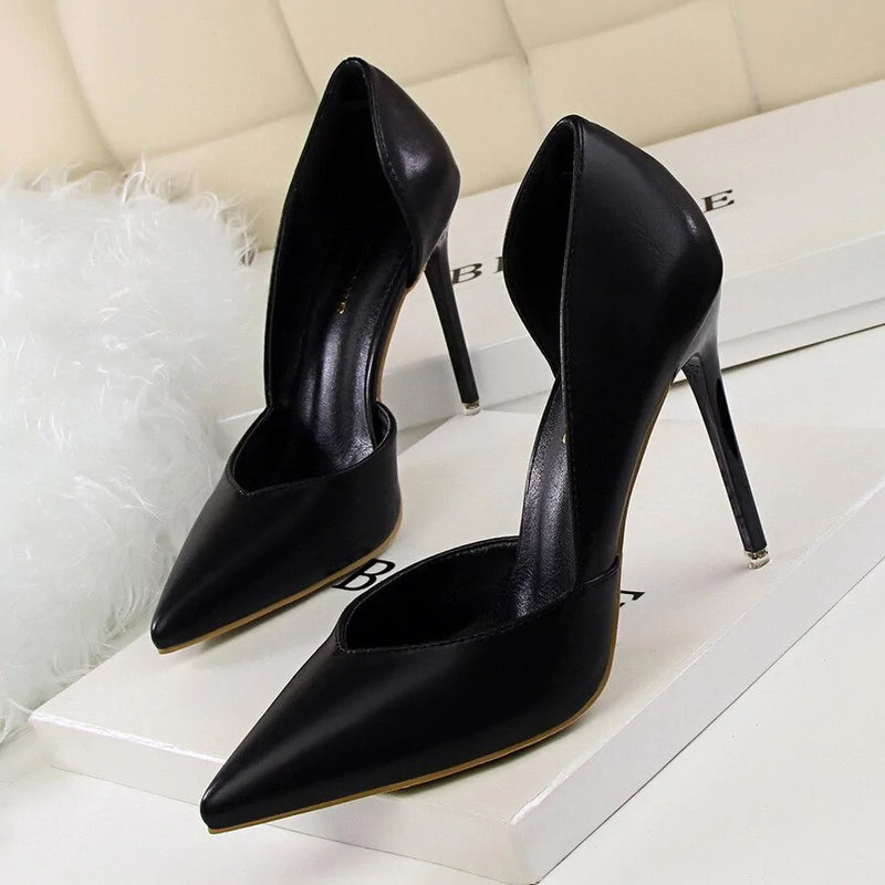 Chic Pointed-Toe Wedding Shoes for Women