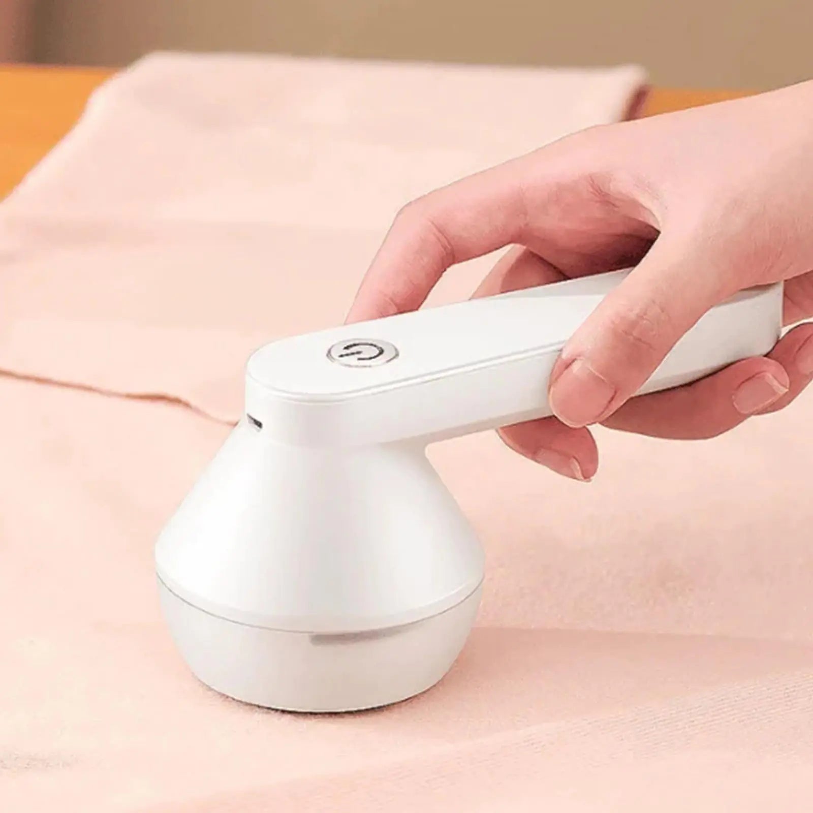 Wardrobe Wool Ball Remover