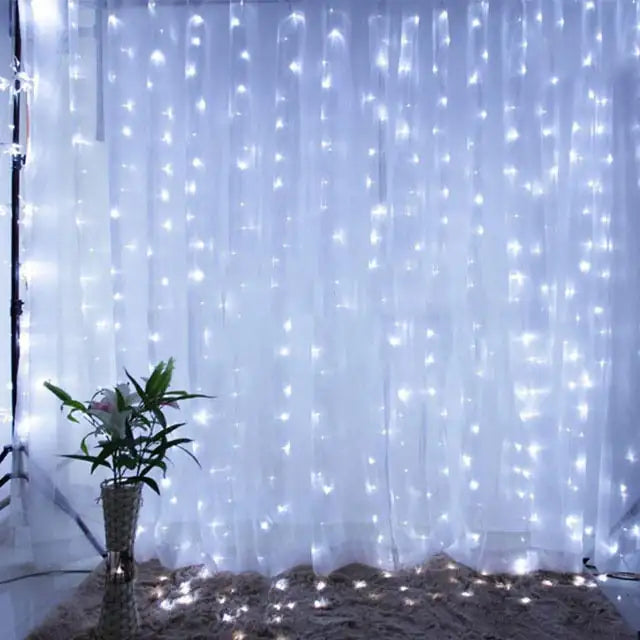 Remote-Controlled Christmas Curtain Lights