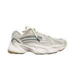 jogging shoes