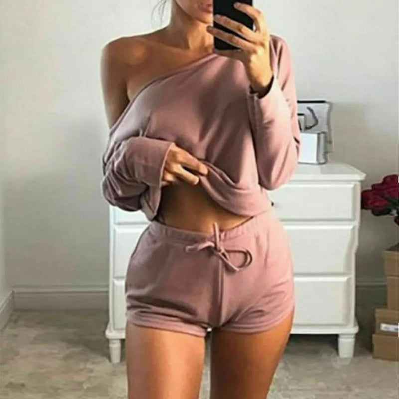 All-Day Comfort in Women’s Sportswear Collection