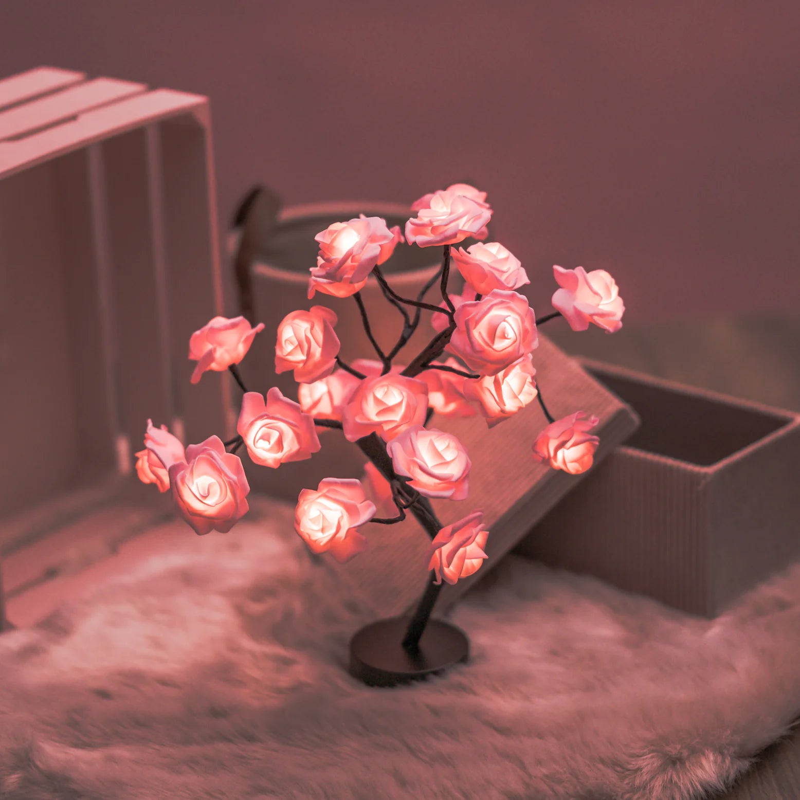 Delightful Rose Tree Table Lamp